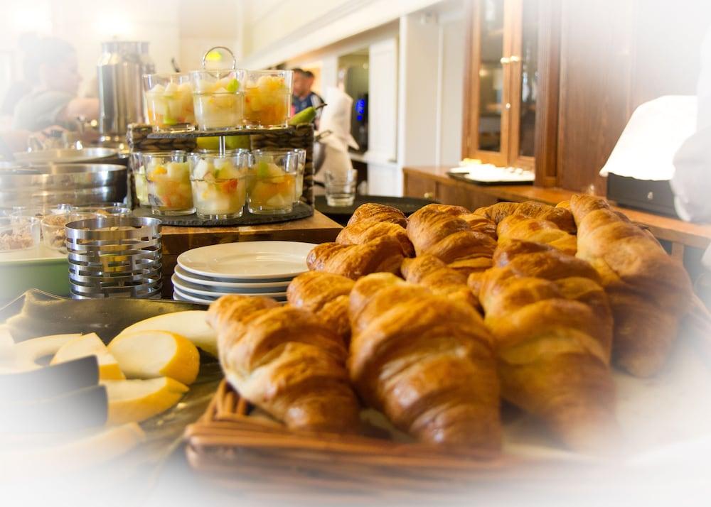 Royal Victoria Hotel Snowdonia Ланберис Екстериор снимка