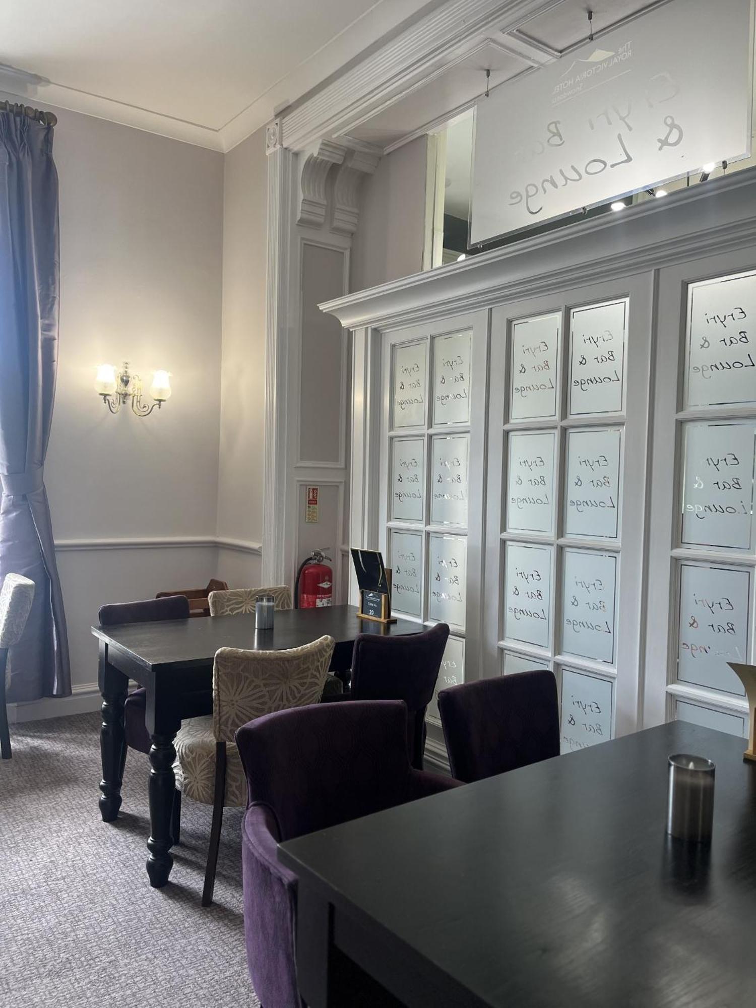 Royal Victoria Hotel Snowdonia Ланберис Екстериор снимка