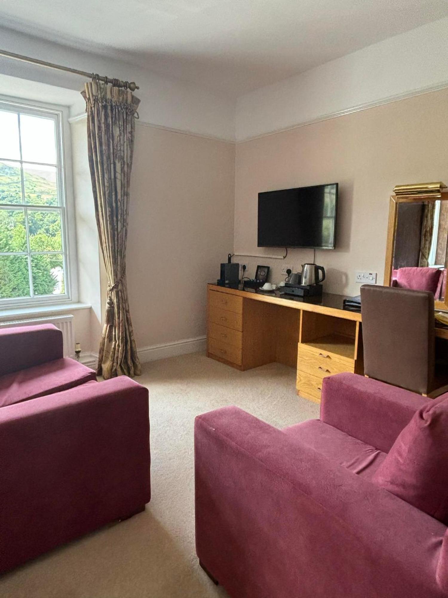 Royal Victoria Hotel Snowdonia Ланберис Екстериор снимка